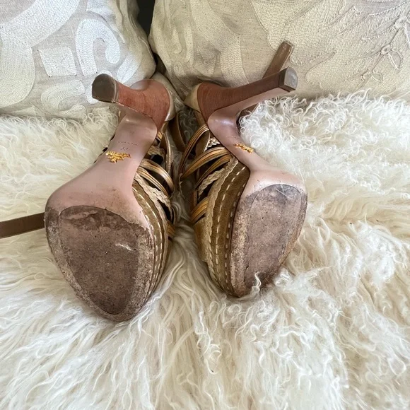 Prada Rare- Platform strappy sandals - Picture 4 of 11